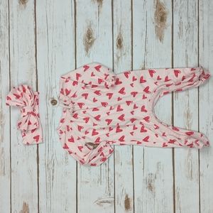 Mudpie Valentine's Day Hearts Footies with Bow